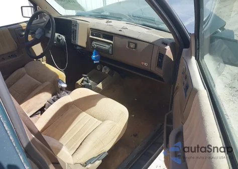 1994 Chevrolet Blazer S10 из США, поврежденный, VIN 1GNCS13W3R0180933